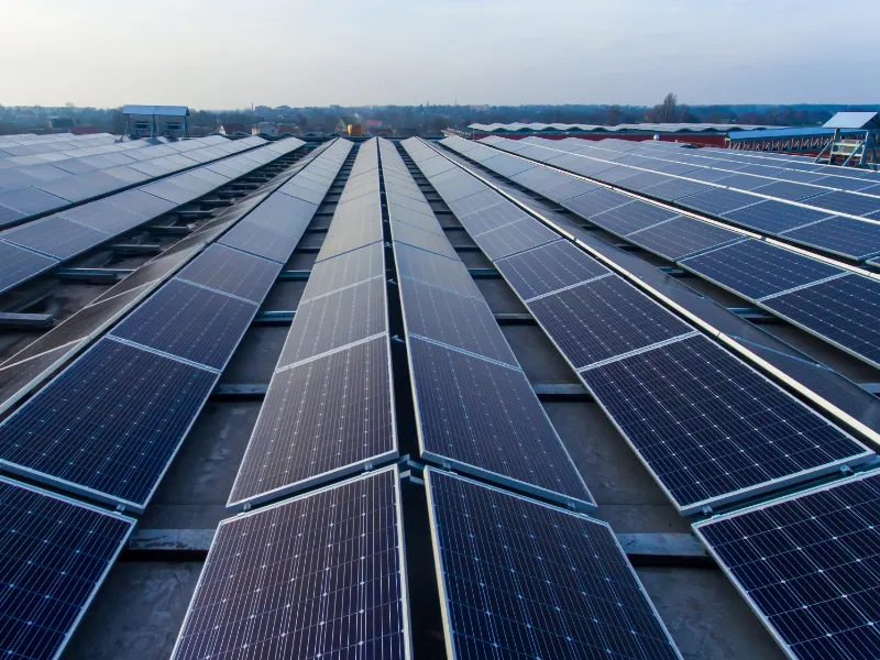 pannelli-fotovoltaici-per-capannoni-e-terreni